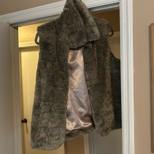 Nine West Fur Jacket no scratch’s no marks.